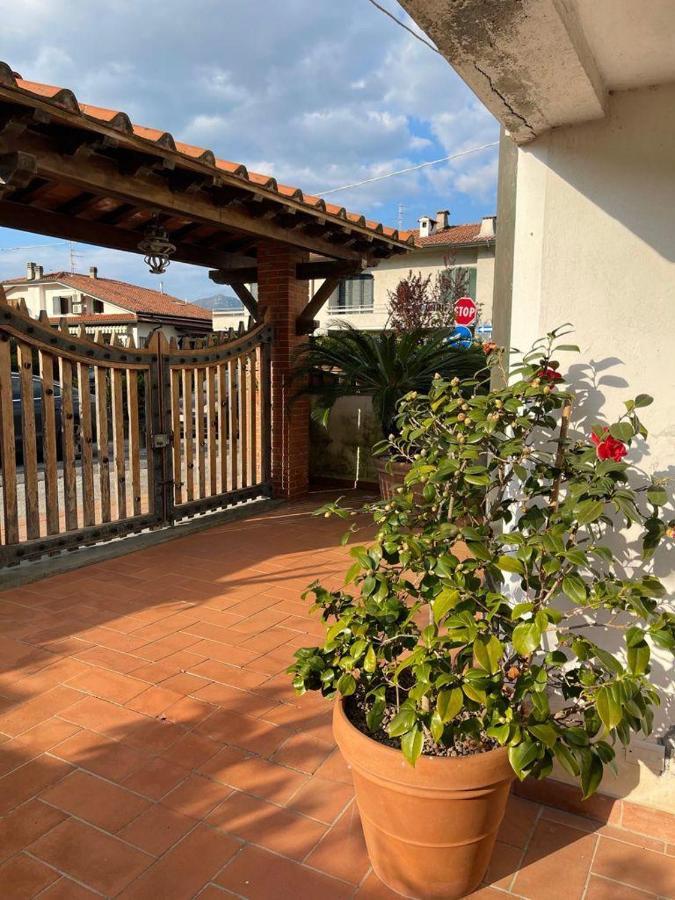 Raffinato Bilocale A Lido Di Camaiore Vicino Al Mare Exteriör bild