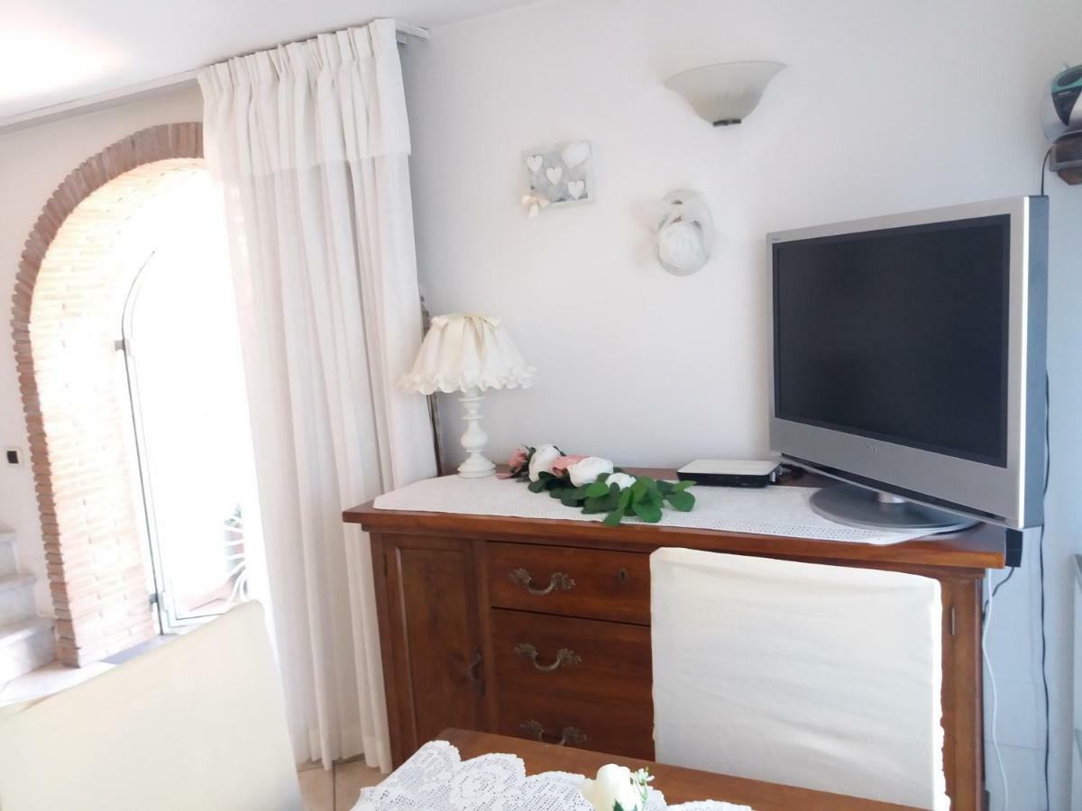 Raffinato Bilocale A Lido Di Camaiore Vicino Al Mare Exteriör bild