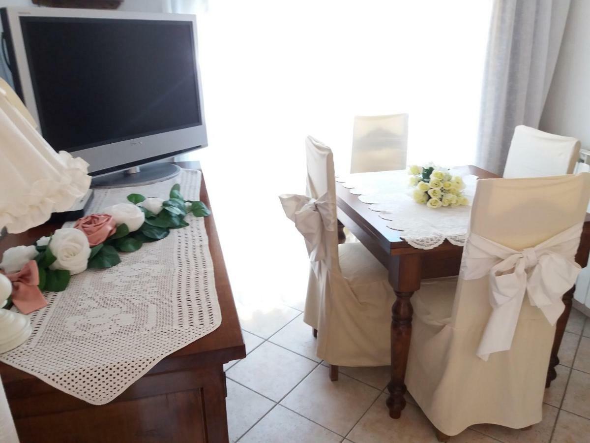 Raffinato Bilocale A Lido Di Camaiore Vicino Al Mare Exteriör bild
